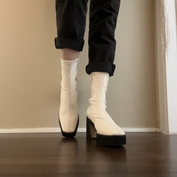 Retro 70s Disco Dream Platform Glove Boots Warm White Size 6 NWT - Picture 4 of 5